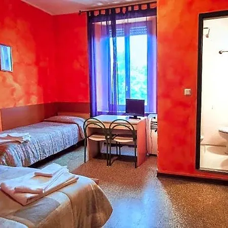 Violetta Hotel *